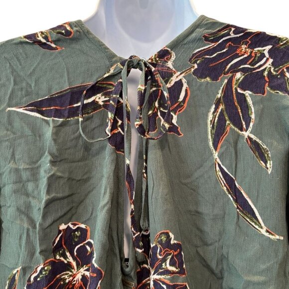 O’Neill Kendal Floral Jumpsuit Women’s XS VNeck Tie Waist Resortwear White Lotus - Picture 7 of 9